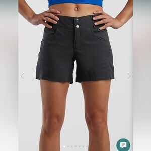 Title Nine Black Women's Cargo Shorts